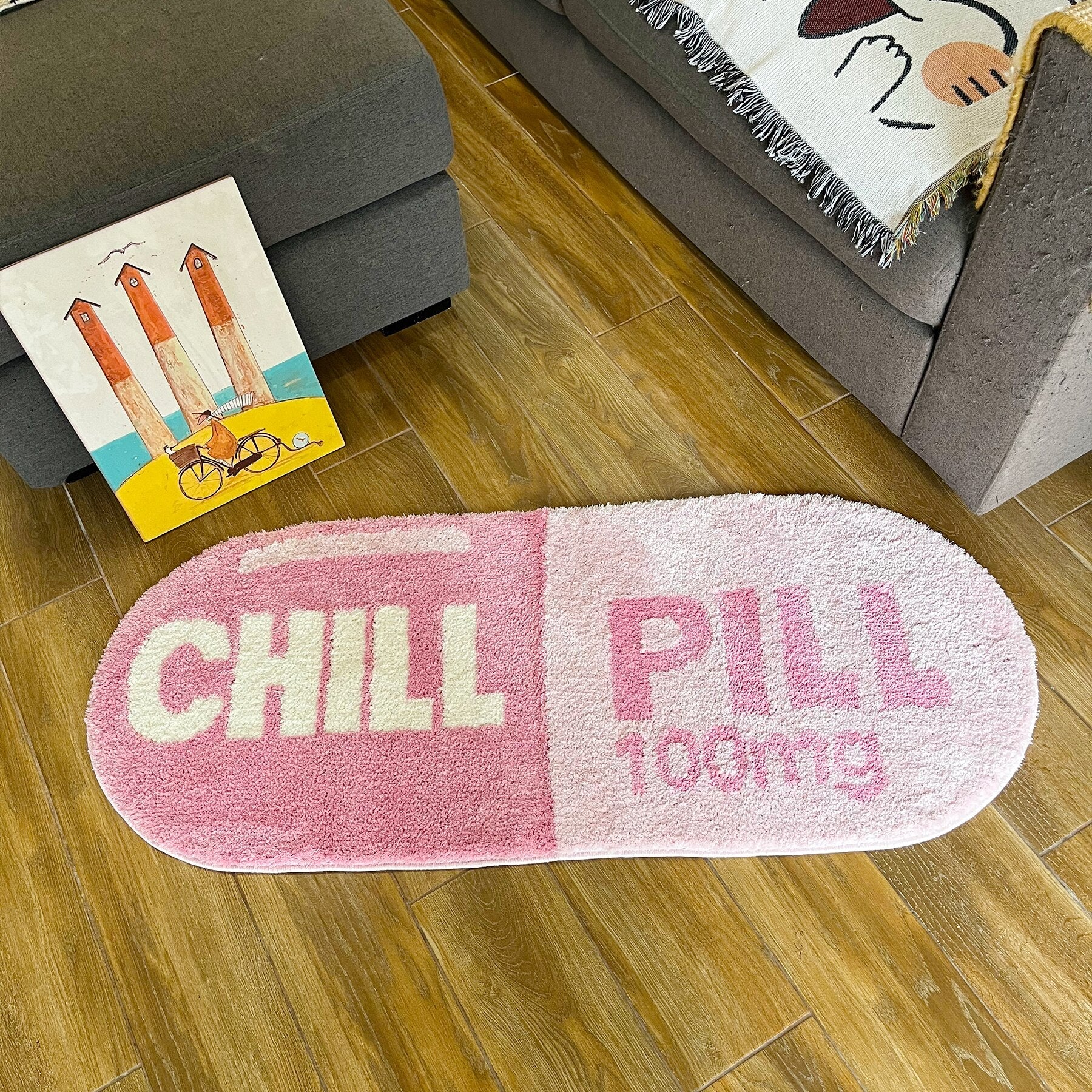 Chill Pill Oval Tufted Rug - Hemkonst