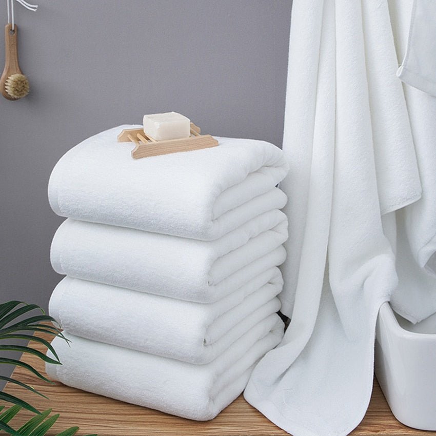 https://hemkonst.com/cdn/shop/products/hemkonst-deluxe-hotel-cotton-bath-towel-149201.jpg?v=1688710495&width=1445