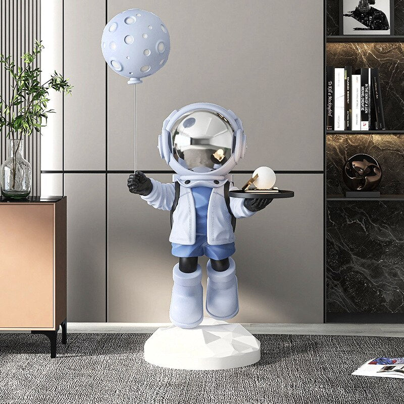 Moon Astronaut with Hand Tray - Hemkonst